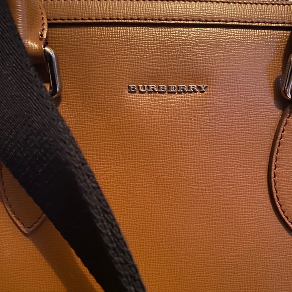 Burberry Mens Barrow Briefcase! - Picture 3 of 8